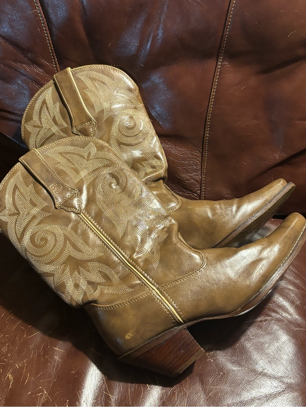 Durango Tan Embroidered Western Heeled Boots - Picture 5 of 8